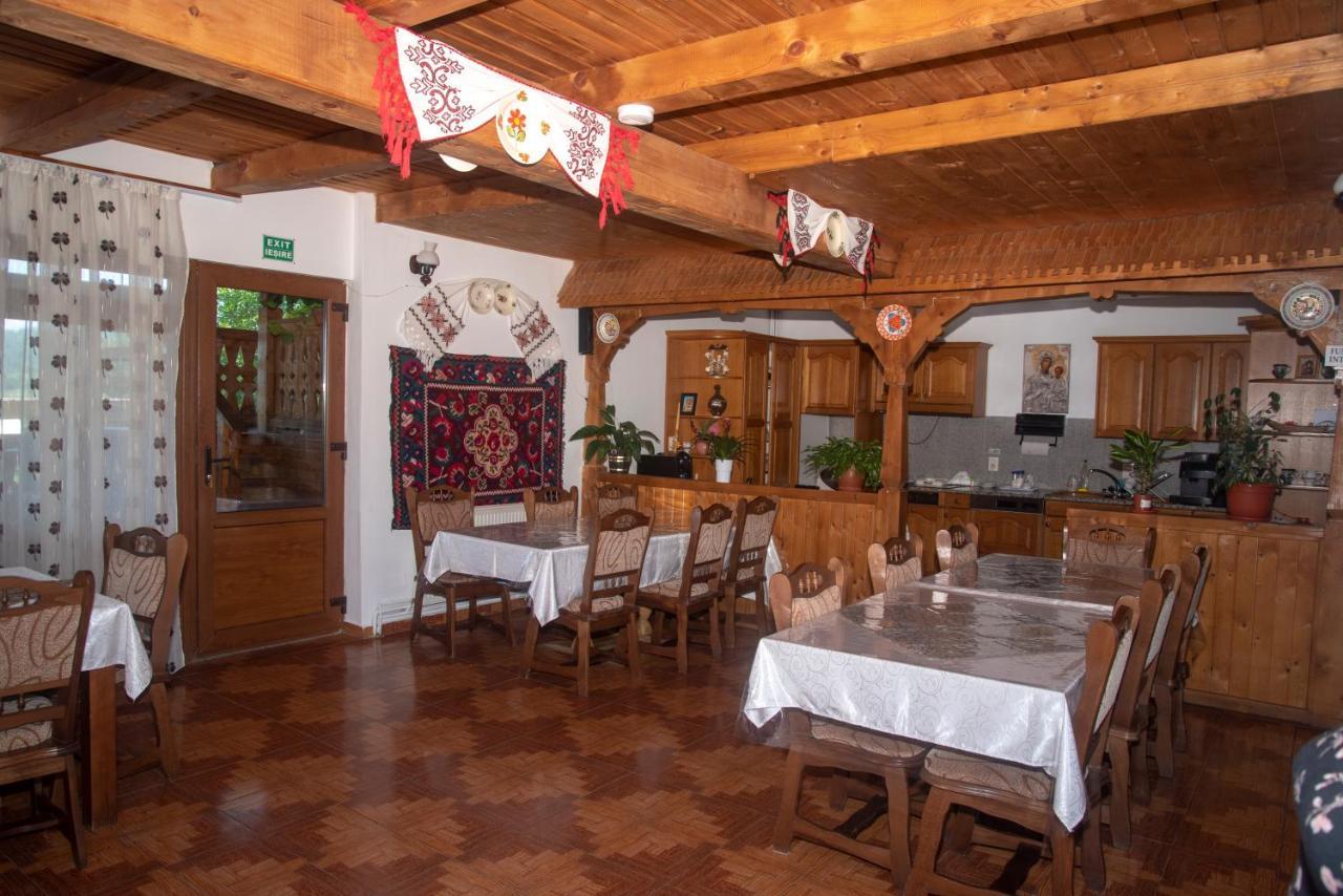 Pensiunea Bontos Budeşti Buitenkant foto